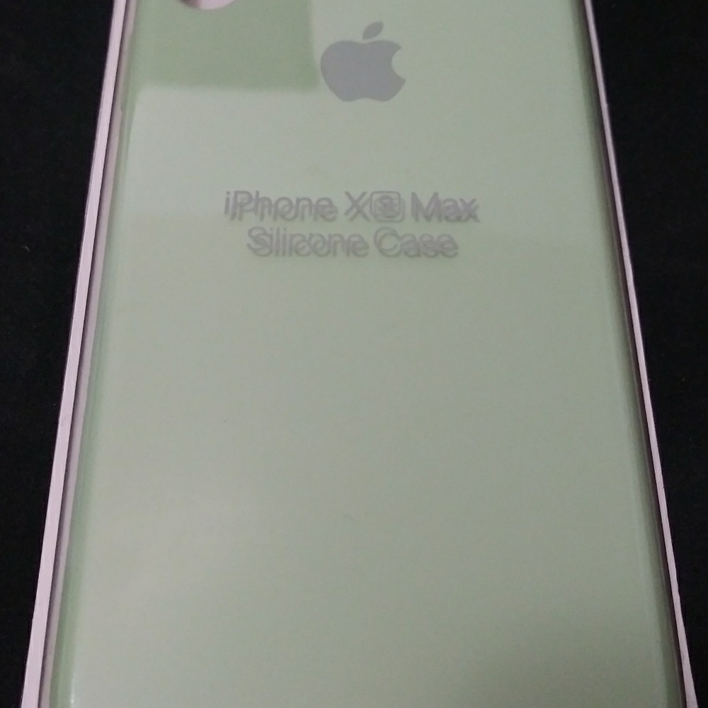 Iphone xs max silicon case